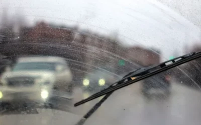 ISO 5685 : évaluer l’usure des vitrages automobiles provoquée par les essuie-glaces